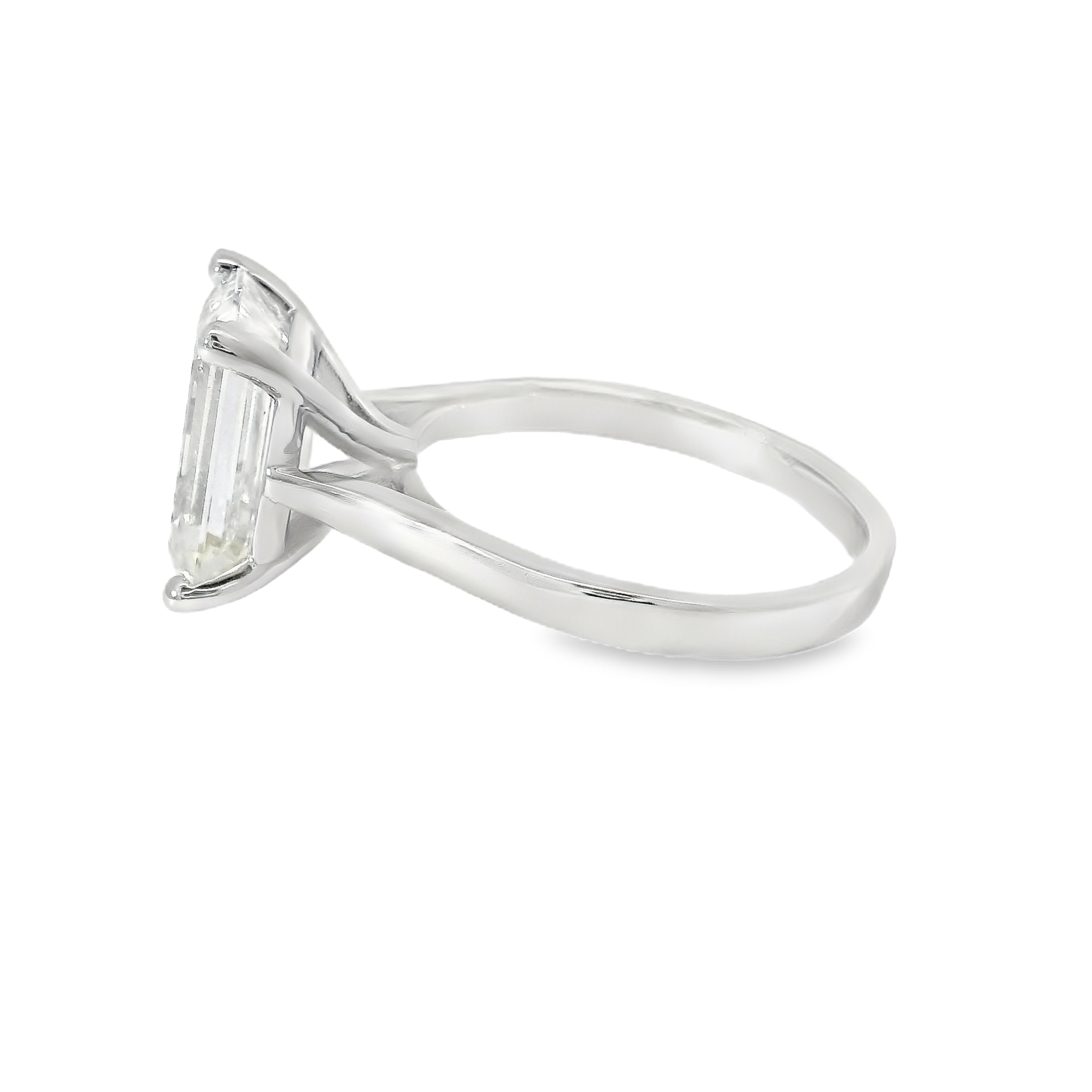 Cathedral-setting engagement ring, DAR-EN-0149, by Diamonds Above